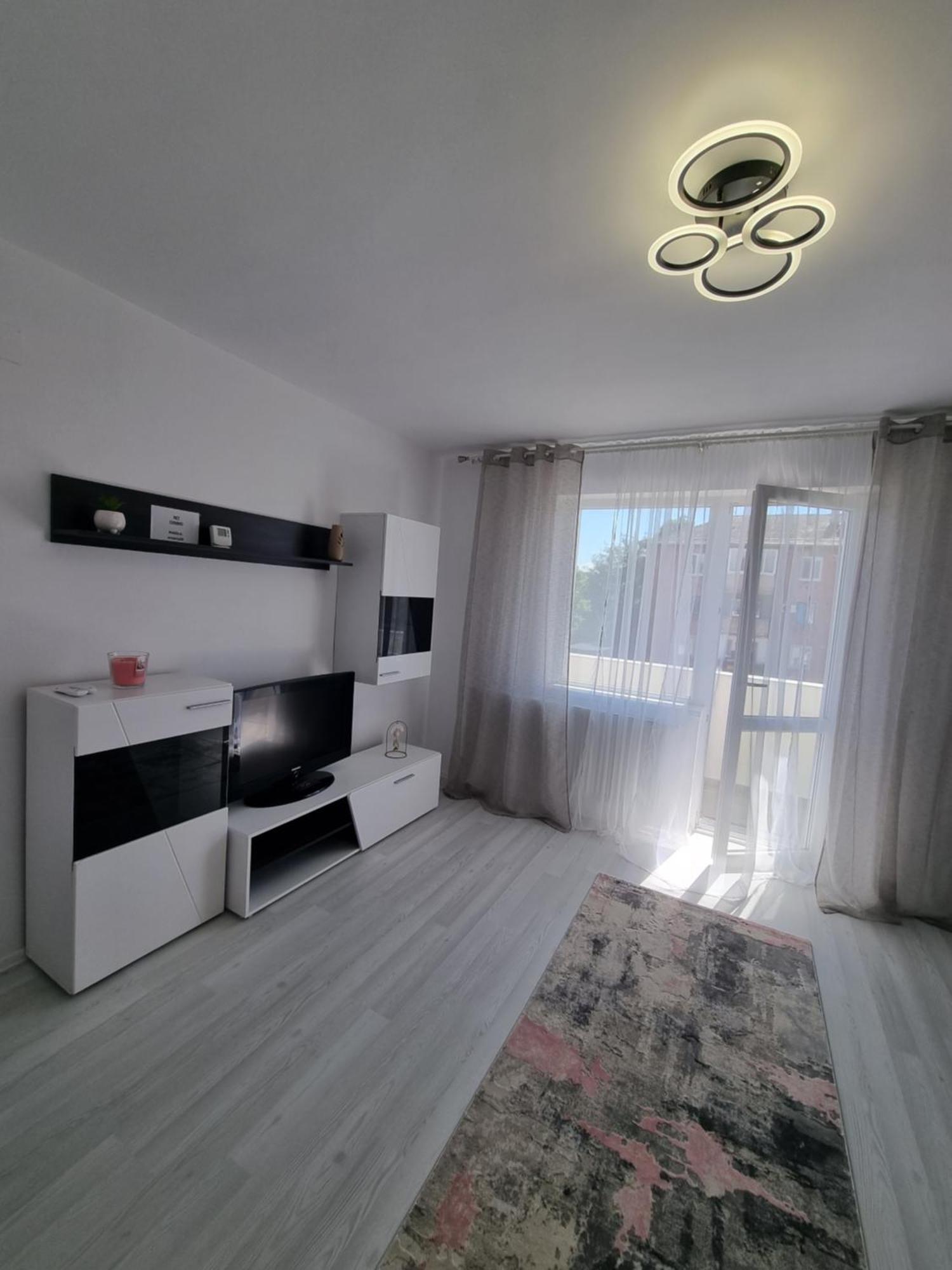 Apartament Central Pe Pietonala Nr2 Χουνεντοάρα Εξωτερικό φωτογραφία