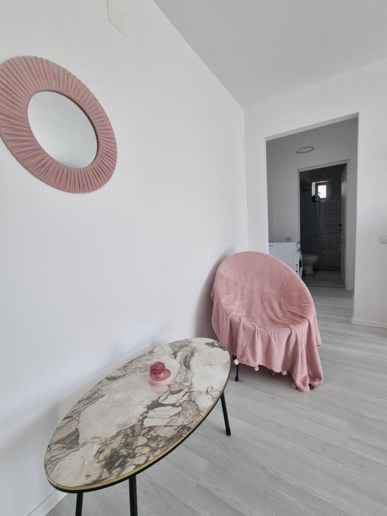 Apartament Central Pe Pietonala Nr2 Χουνεντοάρα Εξωτερικό φωτογραφία